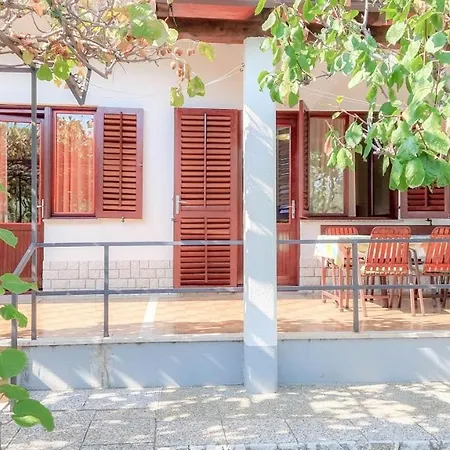 Petretic 1 Apartment Novigrad (Istria)