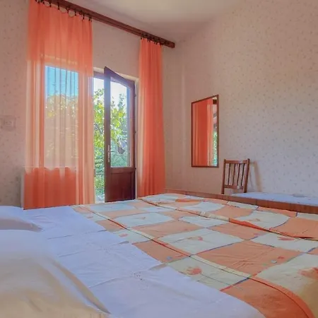 Petretic 1 * Novigrad (Istria)